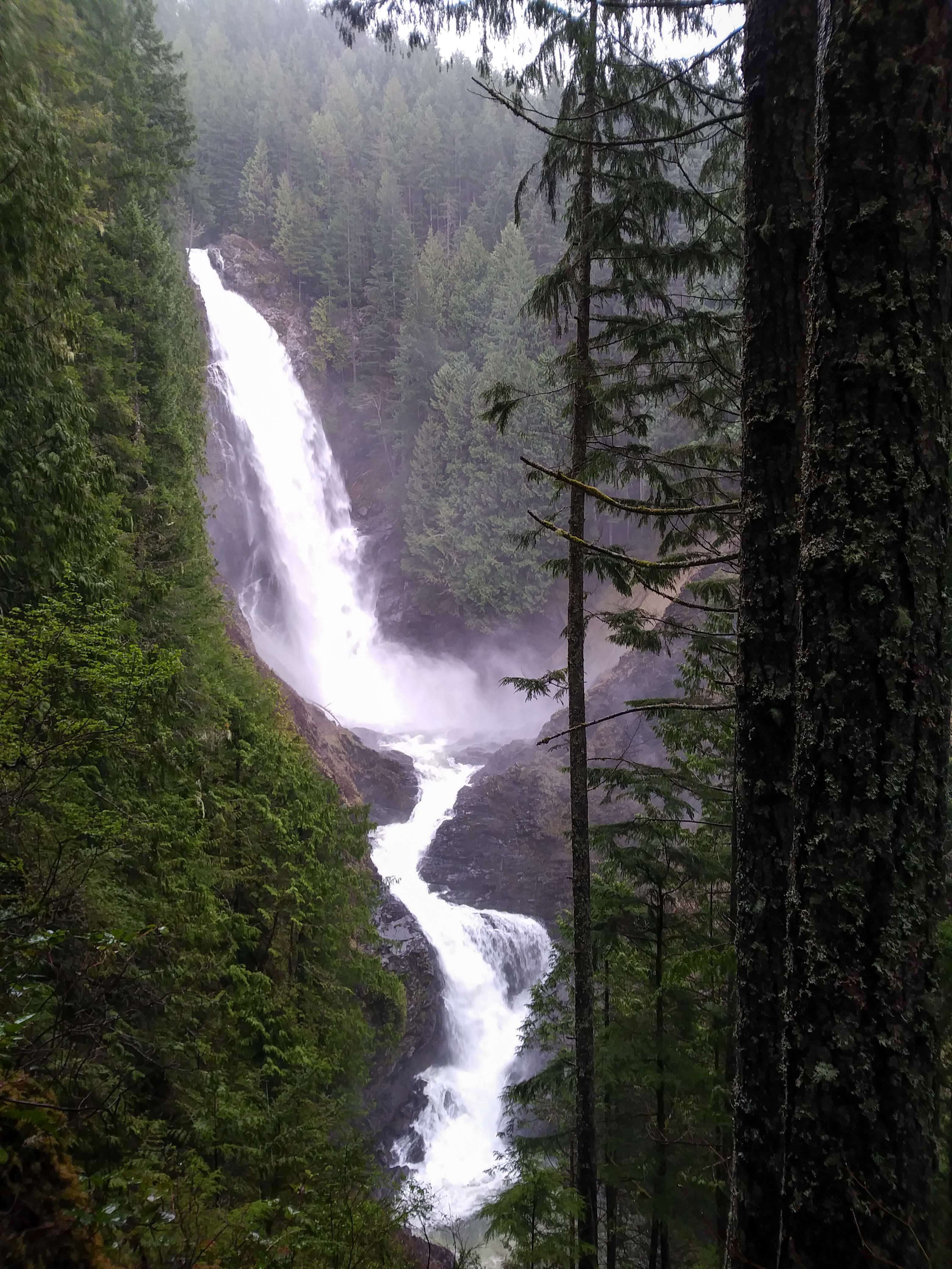 Middle Falls in Wallace Falls State Park