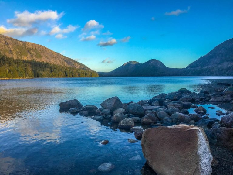 4 Must-See Lakes at Acadia National Park (+10 More Ponds)